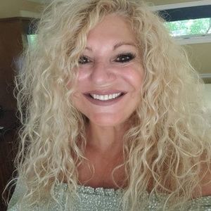 Meet your Posher, Nadyne